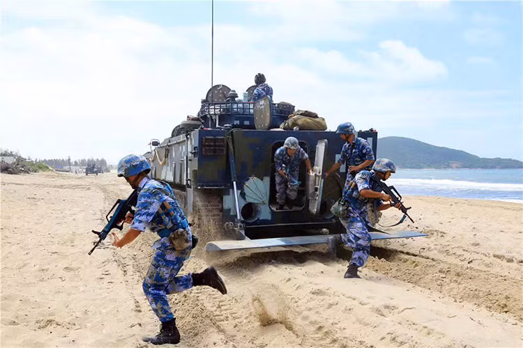 Dĩ nhiên còn quá xa để nói về điều này nhưng nó chắc chắn sẽ diễn ra trong tương lai gần với giấc mộng làm chủ biển xanh của Bắc Kinh. Sức mạnh về kinh tế sẽ giúp Trung Quốc hiện thực hóa giấc mơ của mình nhanh gấp đôi hay gấp ba các quốc gia khác. Nguồn ảnh: Sohu.