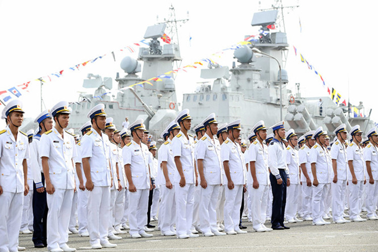 Hy vọng trong tương lai hệ thống chiến đấu tích hợp trên tàu hải quân do Viện Kỹ thuật Hải quân cải tiến nâng cấp hiện tại sẽ phát triển và mở rộng hơn nữa các tính năng, cho phép nó hoạt động không chỉ trên một lớp tàu chiến mà trên nhiều lớp tàu và chủng loại tàu khác nhau có trong biên chế của hải quân ta. Nguồn ảnh: Thanh Niên.