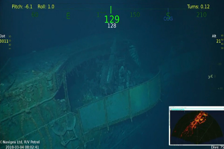 Gần đó là một tổ pháo phòng không khác 5"/25 (127mm) ở một bên mạn tàu USS Lexington. Nguồn ảnh: Stars and Stripes.