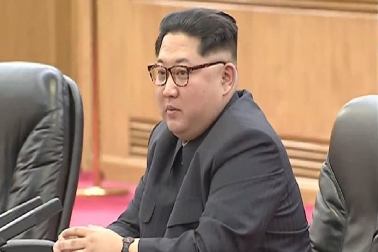 "Phi hạt nhân hóa bán đảo Triều Tiên có thể thực hiện được nếu Mỹ và Hàn Quốc phản ứng có thiện chí, tạo ra môi trường hòa bình và ổn định, có những biện pháp thực chất để hiện thực hóa hòa bình", ông Kim Jong Un tuyên bố. Nguồn ảnh: news.modia.