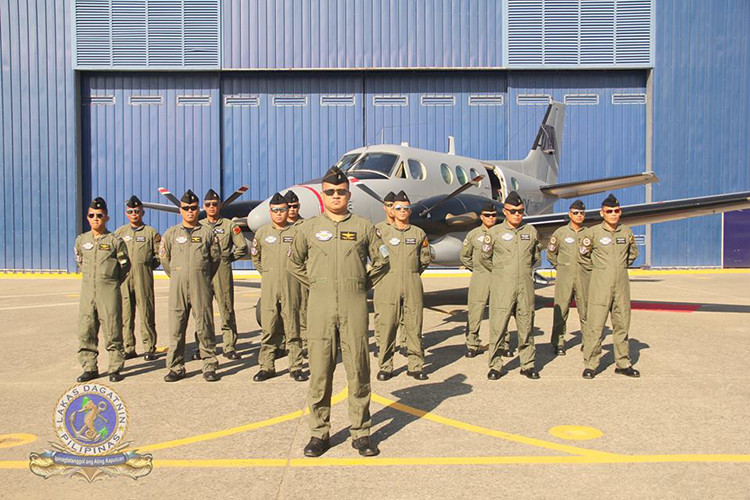 Trước khi được chuyển cho Hải quân Philippines, những chiếc King Air C-90 trên thuộc biên chế Lực lượng Phòng vệ Trên biển Nhật Bản. Và lực lượng này vẫn đang vận hành hơn 10 chiếc King Air TC-90. Nguồn ảnh: The Philippine Fleet.