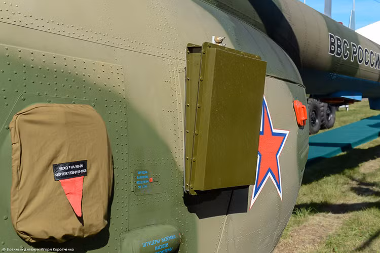 Một khi được triển khai, Richag-AV có thể phá vỡ hoàn toàn bất cứ hệ thống phòng không nào thậm chí kể cả tổ hợp tên lửa đánh chặn MIM-104 Patriot, tuy nhiên trong trường hợp ở Syria nhiều khả năng nó sẽ được sử dụng để vô hiệu các tên lửa hành trình Tomahawk mà Mỹ có thể sẽ sử dụng để tấn công Damascus. Nguồn ảnh: Sputnik.