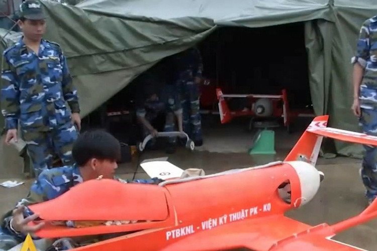 Sản phẩm đánh dấu sự tiến bộ về trình độ thiết kế khí động học, kết cấu và điều khiển, trong đó phải kể đến việc làm chủ những yêu cầu về tác chiến điện tử của các nhà khoa học Viện Kỹ thuật quân sự PK-KQ. Nguồn ảnh: Kênh QPVN