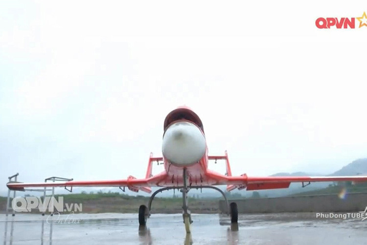 UAV-02 là một trong những thành tựu tốt nhất trong thiết kế chế tạo UAV của Viện Kỹ thuật PK-KQ nói riêng và quân đội ta nói chung. Đây là sự tiếp nối của 15 năm nỗ lực nghiên cứu, chế tạo các loại phương tiện bay và UAV phục vụ công tác huấn luyện của Quân chủng. Nguồn ảnh: Kênh QPVN