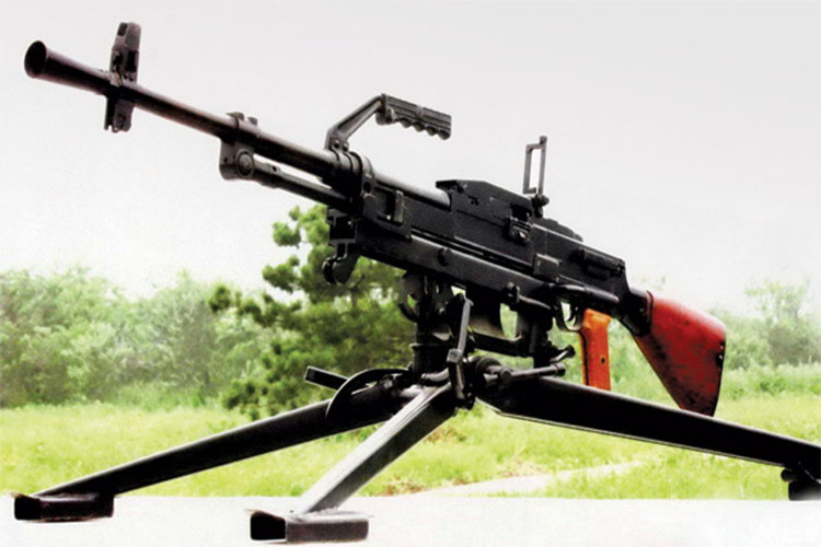 Quay ngược về quá khứ trong Kháng chiến chống Mỹ, cả Type 57 và Type 67 đều được Trung Quốc viện trợ cho ta với số lượng. Do đó khẩu Type 67 của Trung đoàn 6 có thể là một trong những khẩu Type 67 còn có đủ khả năng hoạt động trong quân đội ta. Nguồn ảnh: Defense Journal.