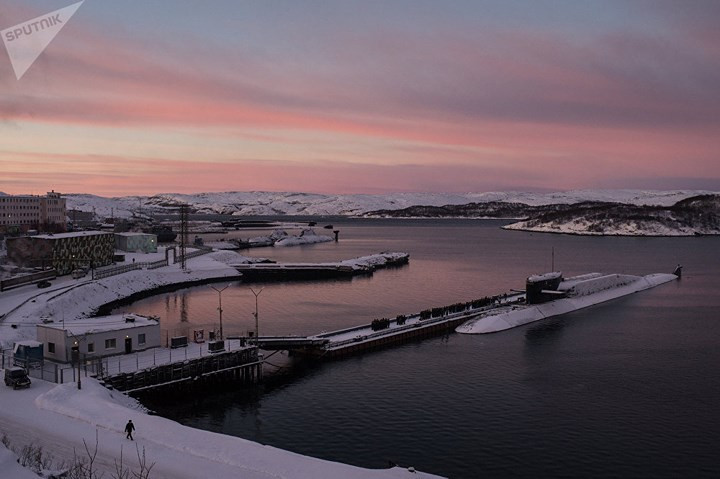 Tàu ngầm hạt nhân chiến lược thuộc dự án 667BDRM Yury Dolgoruky của Hạm đội bắc của Hải quân Nga tại Gadzhiyevo ở khu vực Murmansk.