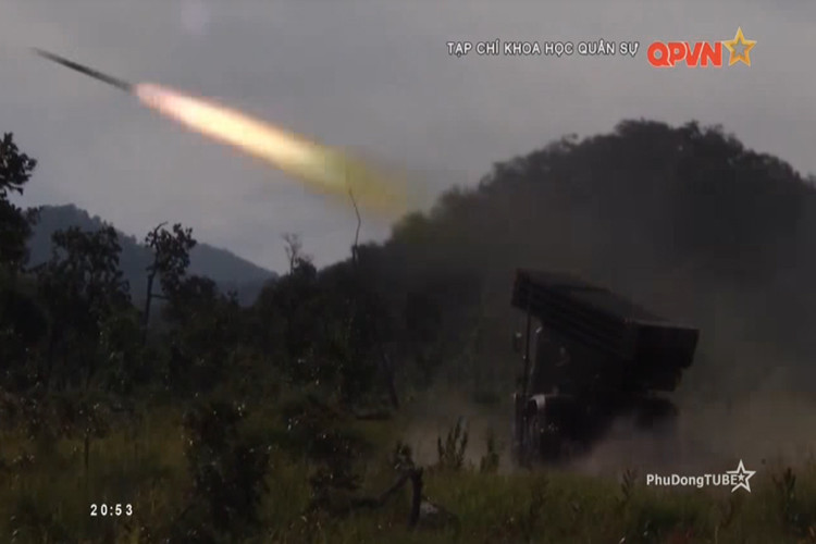 Thành công của đề tài cải tiến pháo phản lực BM-21 đã tạo tiền đề để Viện Kỹ thuật Cơ giới Quân sự tiếp tục hoàn thiện các dự án nâng cấp, cải tiến và hiện đại hóa vũ khí, trang bị kỹ thuật hiện có trong quân đội ta. Nguồn ảnh: QPVN.