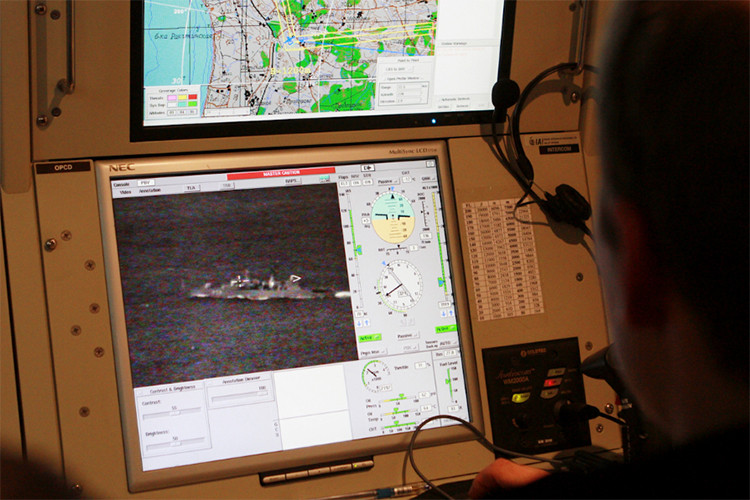 Nói cách khác, chính Israel đã tiếp tay cho Nga theo dõi và giám sát các tàu chiến của NATO trên Biển Baltic, có thể Mỹ và đồng minh sẽ không vui vì điều này nhưng họ không có cách nào để ngăn cản các hoạt động do thám từ Nga. Nguồn ảnh: Bộ Quốc phòng Nga.