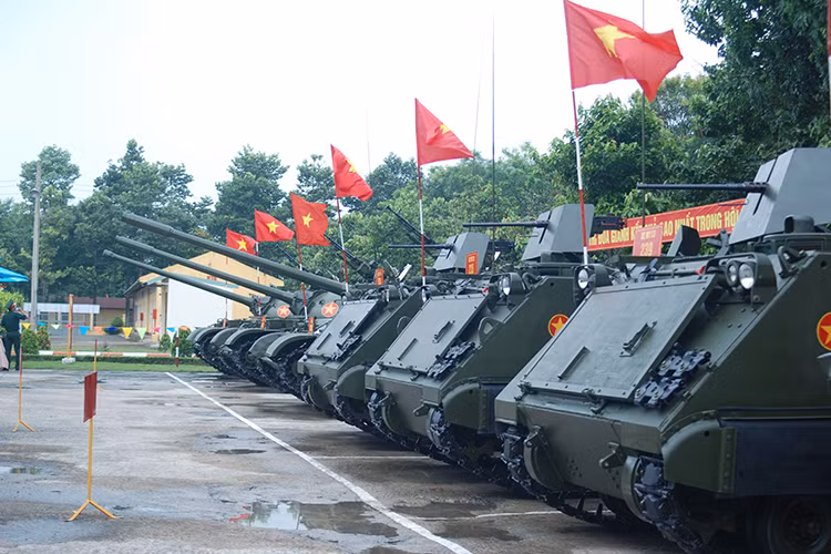 Hình ảnh những chiếc xe thiết giáp M113 trong như mới tại hội thi kỹ thuật Tăng thiết giáp Quân khu 7. Nguồn ảnh: Quân khu 7.
