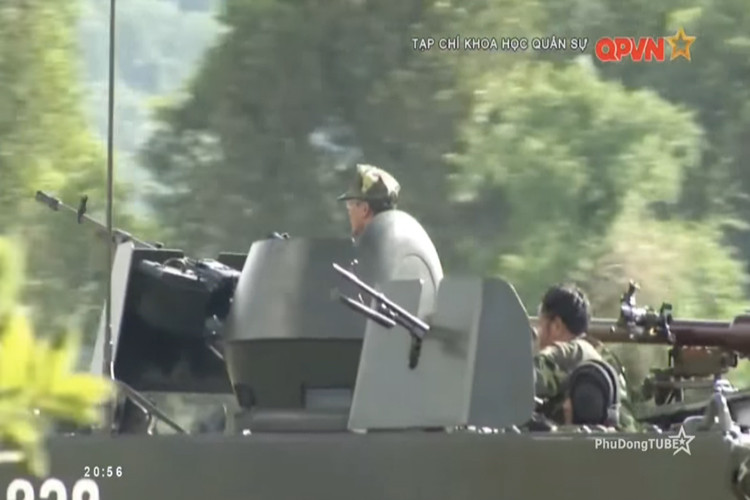 Điều này ít nhiều cho phép M113 tiếp tục phục vụ trong các đơn vị tăng thiết giáp thêm nhiều năm nữa, trước khi quân đội ta có đủ khả năng trang bị các dòng xe bọc thép chở quân tốt hơn hoặc đưa ra được phương án nâng cấp M113 phù hợp với năng lực trong nước.