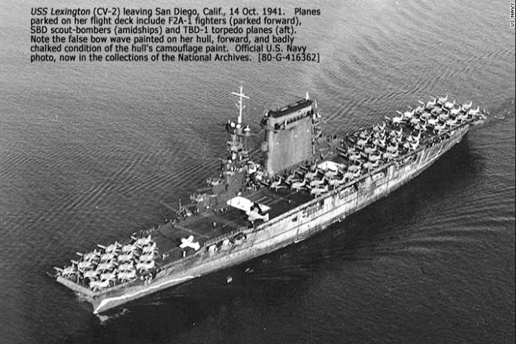 Hình ảnh của USS Lexington khi nó còn hoạt động, ảnh được chụp vào tháng 10/1941. Tàu sân bay lớp Lexington này có lượng giãn nước tối đa lên đến hơn 47.000 tấn, có chiều dài cơ sở 270m, bề ngang 32.8m và có mớn nước 9.9m. Nguồn ảnh: Naval History.