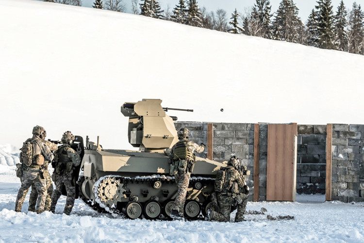 Trang bị của Soratnik cũng tương tự một số mẫu phương tiện chiến đấu tự động khác của Nga với vũ khí chính là súng máy hạng nặng 12.7mm Kord, vũ khí kẹp nòng là súng phóng lựu tự động 40mm AGS, ngoài ra nó còn có thể lắp thêm súng máy 7.62mm và một số loại vũ khí phụ khác. Nguồn ảnh: Kalashnikov.