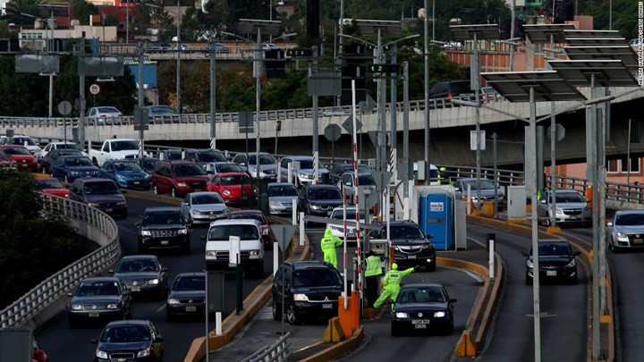 Thời gian các tài xế mắc kẹt trên đường ở Mexico City chỉ ít ở Istanbul 1 giờ.