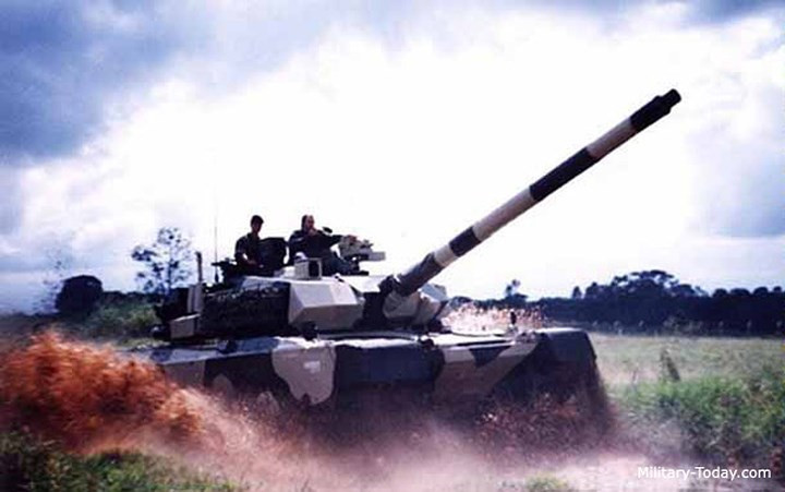 Xe tăng Osorio sử dụng động cơ diesel MWM TBD của Hà Lan. Tuy nhiên, sau khi hoàn tất chương trình phát triển Quân đội Brazil lại chẳng mấy mặn mà với Osorio và dự án này cũng dần bị quên lãng.