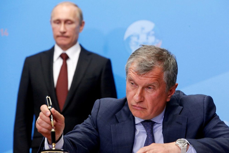 Cái tên tiếp theo là một người bạn cũ của Tổng thống Nga Putin, ông Igor Sechin – Chủ tịch Tập đoàn dầu khí nhà nước Rosneft. Bằng năng lực của mình, Igor Sechin đã biến Rosneft thành một trong những công ty dầu khí hàng đầu thế giới. Nguồn ảnh: arileht.delfi.