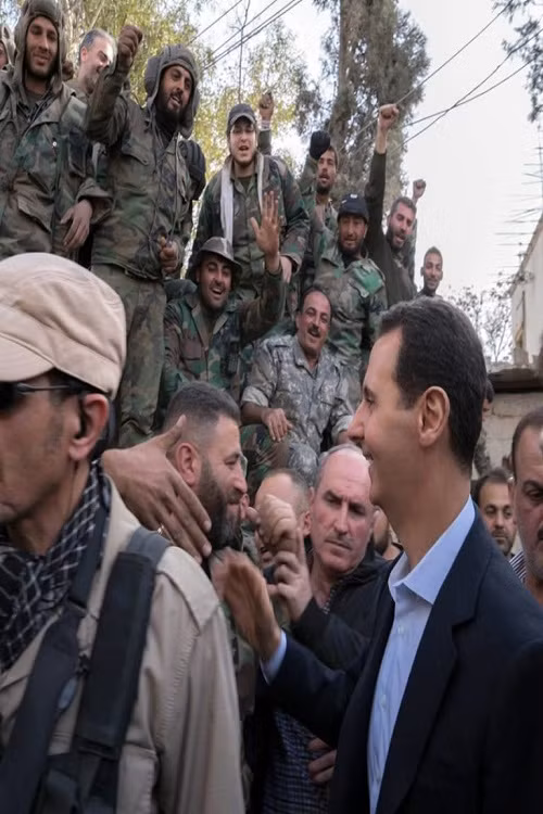 Dựa trên binh lực sẵn có, ngay trong đợt tấn công đầu tiên, Mỹ có khả năng phóng khoảng 500 quả tên lửa hành trình Tomahawk từ các tàu nổi và tàu ngầm tấn công vào lãnh thổ Syria và mục tiêu không đâu khác chính là thủ đô Damascus và Đông Ghouta. Ảnh: PresidencySy.