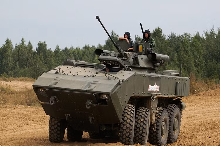 Trên thực tế tham vọng sở hữu một mẫu xe tăng hạng nhẹ của Quân đội Nga đã tồn tại từ khá lâu, thậm chí là từ thời Liên Xô, nhưng vì nhiều yếu tố khác nhau nên ý tưởng này vẫn chưa được hiện thực hóa. Nhưng mọi chuyện đã thay đổi trong năm 2018. Nguồn ảnh: riafan.ru