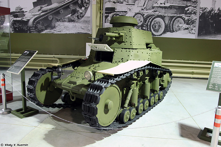 Thiết kế xe tăng Liên Xô đầu tiên - T-18/MS-1 được sản xuất trên cơ sở học hỏi mẫu Renault FT của Pháp. Nguồn ảnh: Vitaly-Kuzmin.