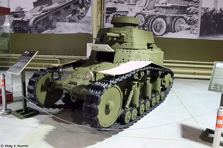 Thiết kế xe tăng Liên Xô đầu tiên - T-18/MS-1 được sản xuất trên cơ sở học hỏi mẫu Renault FT của Pháp. Nguồn ảnh: Vitaly-Kuzmin.