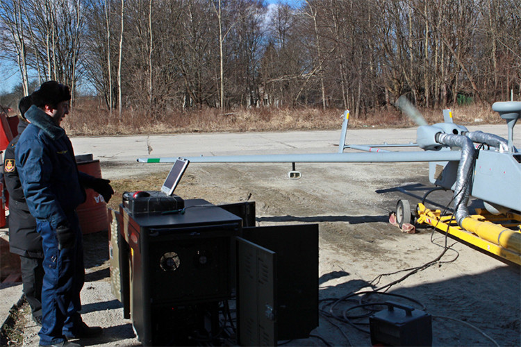 Việc triển khai UAV trinh sát cũng đơn giản và thuận tiện hơn so với các máy bay quân sự có người lái vốn đòi hỏi nhiều bước quy trình phức tạp. Nguồn ảnh: Bộ Quốc phòng Nga.