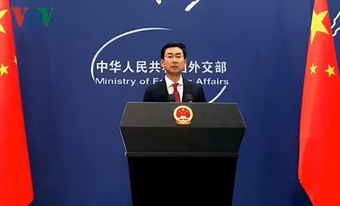 Người Phát ngôn Bộ Ngoại giao Trung Quốc Cảnh Sảng.