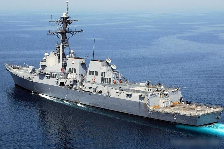 Mới đây tàu Mustin đã tiến vào khu vực 12 hải lý quanh Đá Vành Khăn thuộc quần đảo Trường Sa ở Biển Đông. Ảnh: Navysite.