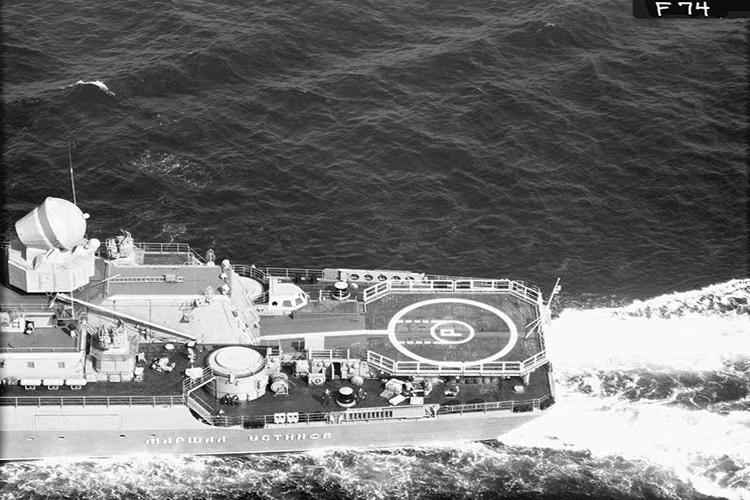 Ít nhất 40 quả tên lửa phòng không tầm ngắn-trung 4K33 Osa-M có cự lý bắn tới 15km, độ cao 12km. Nguồn ảnh: Wikipedia