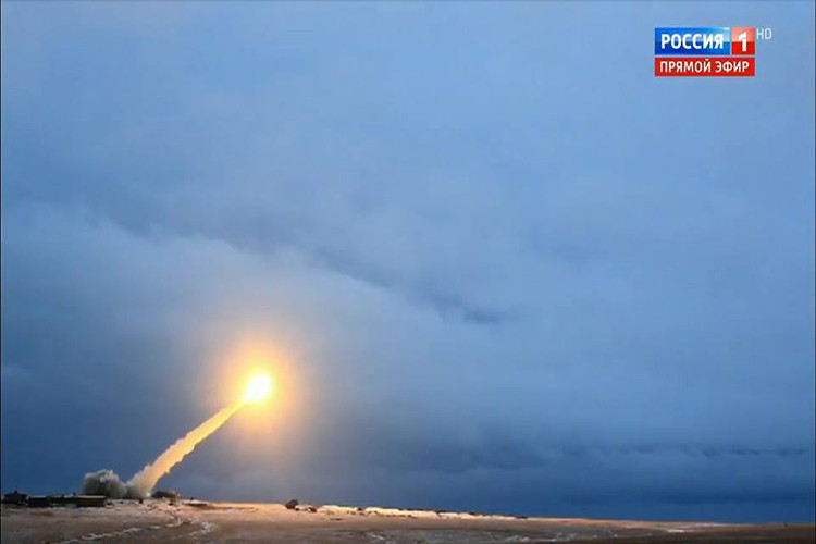 Nổi bật nhất trong ba vũ khí chiến lược được Tổng thống Putin nói đến hôm 1/3 chính là mẫu tên lửa hành trình hạt nhân được nước này thử nghiệm trong năm 2017, và loại vũ khí này được mô tả là không thể bị đánh chặn và sở hữu sức mạnh chưa từng có. Nguồn ảnh: Russia 1.