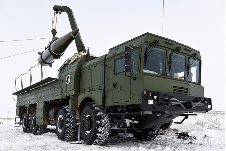 Trong Thông điệp Liên bang 2018, được Tổng thống Nga Vladimir Putin đọc trước Quốc hội Nga cũng có đề cập tới quá trình Quân đội Nga đưa vào trang bị Iskander-M từ năm 2012 cho đến nay. Số tổ hợp phóng lẫn đạn tên lửa Iskander-M được Nga đưa vào trang bị trong năm 2017 so với năm 2012 tăng gấp 30 lần. Nguồn ảnh: Bộ Quốc phòng Nga.