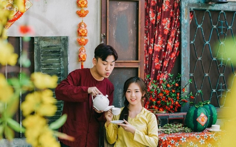 Một số ca khúc gây sốt của Don Nguyễn gồm: "Ông xã em number one", "Vẽ một nụ cười", "Lời tỏ tình đáng yêu"...