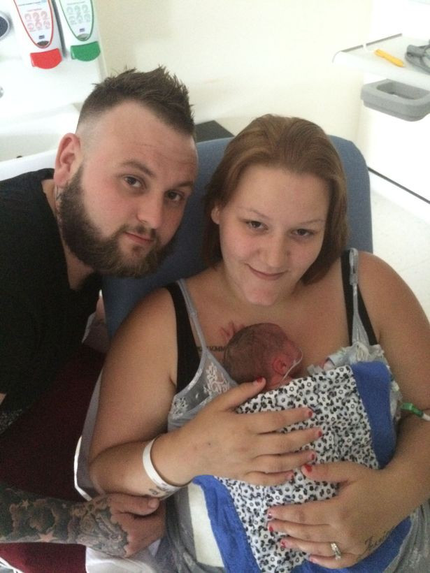 Mo bat thai 28 tuan: Hot hoang khong thay thai nhi va cai ket sung nguoi-Hinh-2