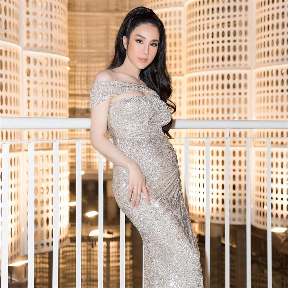 Diep Lam Anh khoe bung bau vuot mat sau 6 thang sinh con gai-Hinh-2