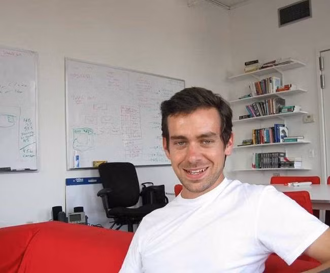 Tỷ phú này có nhiều điều rất kỳ lạ. Jack Dorsey ăn một bữa/ngày, cuối tuần nhịn ăn.