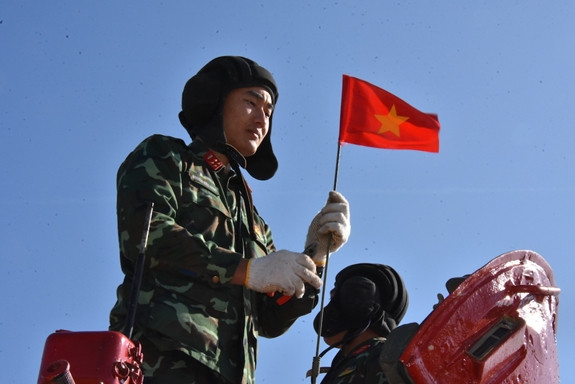 Nâng niu màu cờ sắc áo.