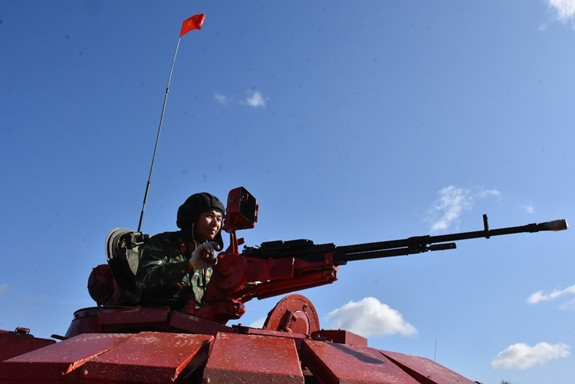 Hiệu chỉnh súng.