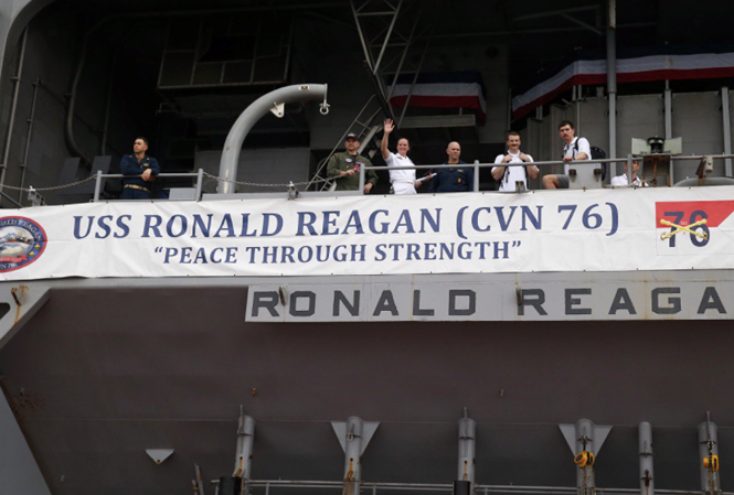 My dua tau san bay hat nhan den bien Dong kiem soat Trung Quoc