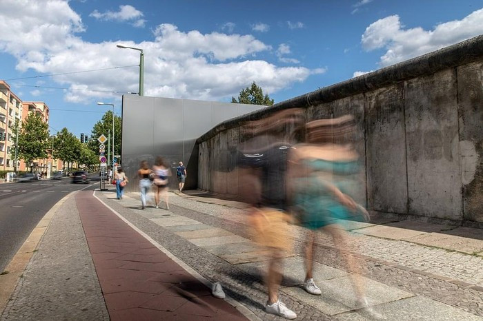 Những phần còn lại của Bức tường.