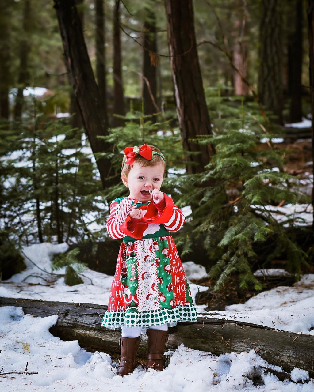 Công viên trang bị giày tuyết cho du khách trong chuyến đi bộ tham quan.