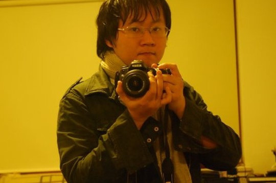 Người vô địch Olympia năm thứ 5 là cựu học sinh THPT Gò Vấp, TP.HCM - Đỗ Lâm Hoàng. Tại Đại học Kỹ thuật Swinburne, Australia, anh theo học chuyên ngành ngành Kỹ sư công nghệ viễn thông và Internet. Lâm Hoàng lập gia đình vào năm 2016 và làm công việc chuyên viên mạng di động không dây tại Sở Giáo dục bang Victoria, Australia. Ảnh: FBNV.