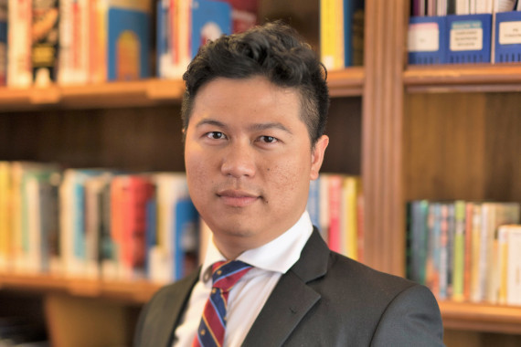 Sau khi giành vòng nguyệt quế chung kết Olympia năm thứ 7, Lê Viết Hà (THPT chuyên Lê Khiết, Quảng Ngãi) lên đường sang Australia du học. Anh tốt nghiệp hạng xuất sắc với 2 bằng cử nhân Công nghệ Robot và Khoa học Máy tính từ Đại học Swinburne. Từ tháng 12/2017, Viết Hà trở về Việt Nam làm việc với vai trò cán bộ chịu trách nhiệm về các khoản đầu tư của một công ty lớn. Anh cũng đang hoàn thành bằng thạc sĩ Quản trị Kinh doanh tại Đại học Deakin, Australia. Ảnh: Mekongcapital.