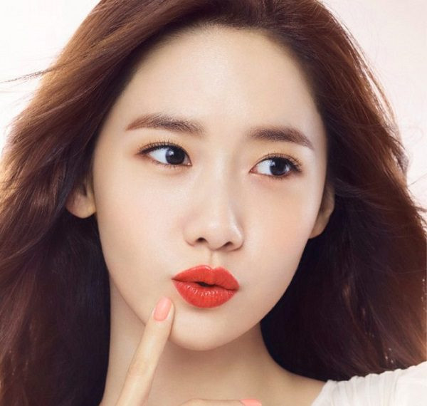 Song Tử (21/5-21/6): Người đẹp cá tính và nghịch ngợm luôn giúp mọi người có những giây phút thật sảng khoái. Cô gái sinh tháng 6 này thích hợp với các tông son cam và vàng như cam đất, cam đỏ…