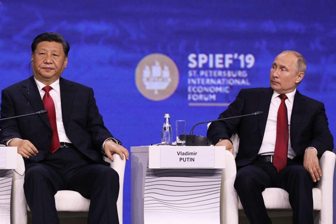 Nga ky hop dong voi Huawei, buc tuong 5G chia doi the gioi