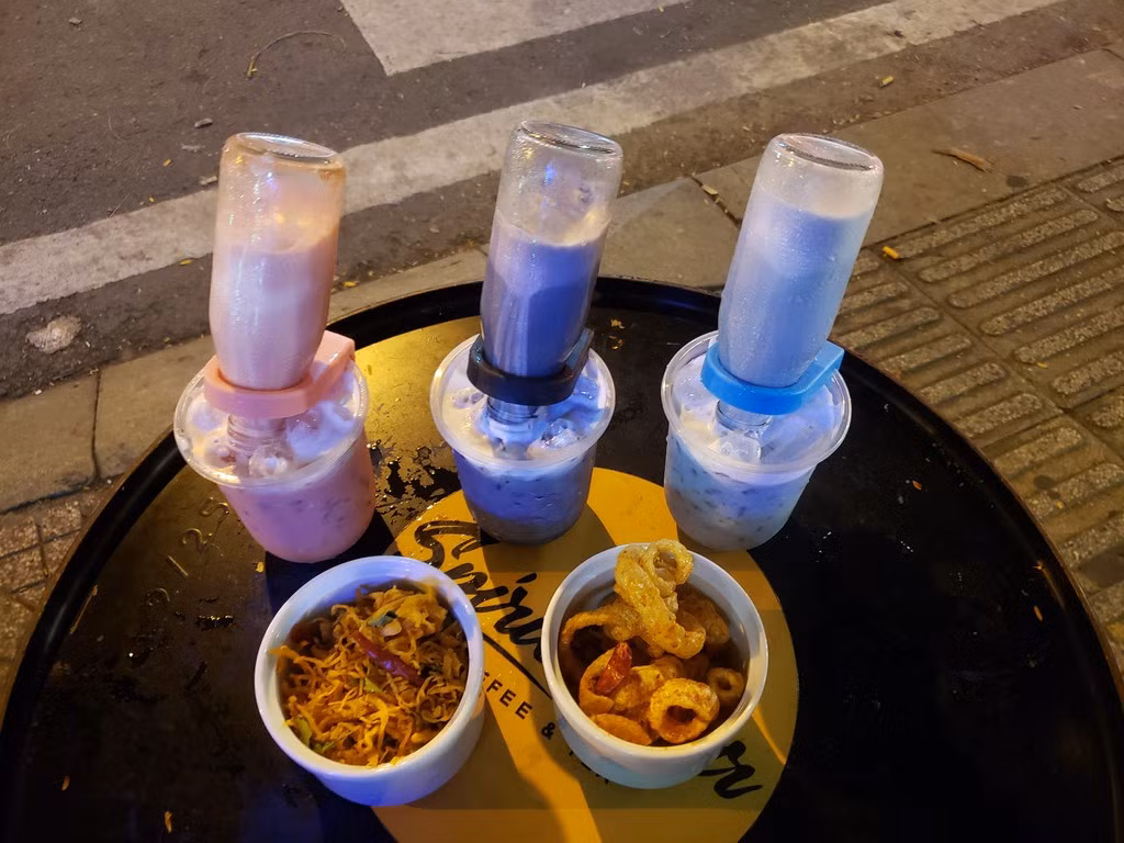 Sot xinh xich trao luu tra sua up nguoc cua gioi tre Sai thanh