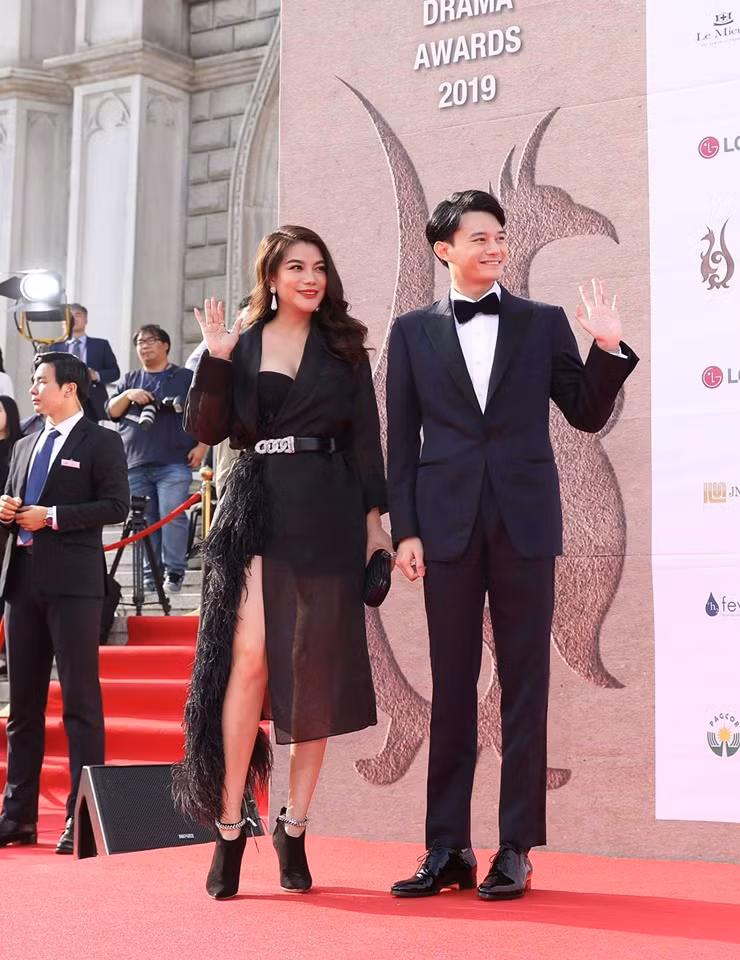 Truong Ngoc Anh len tieng truoc on ao hen ho Anh Dung 