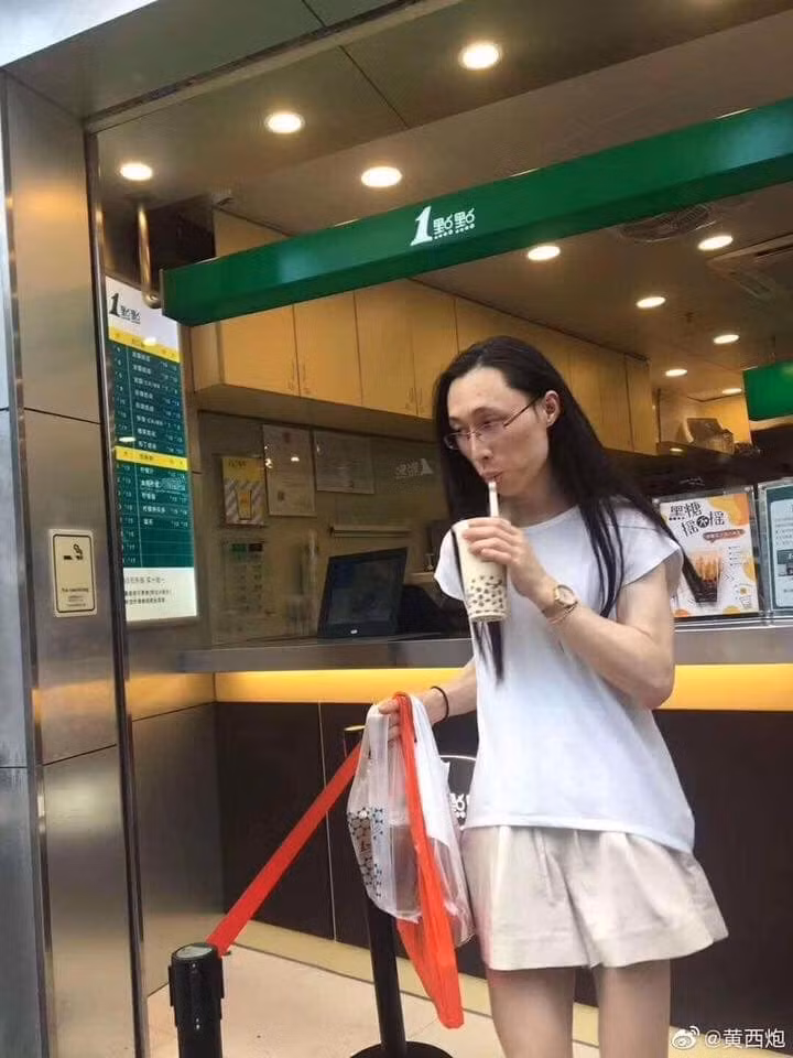 ... Nhìn gần mới biết người yêu Chí Phèo".