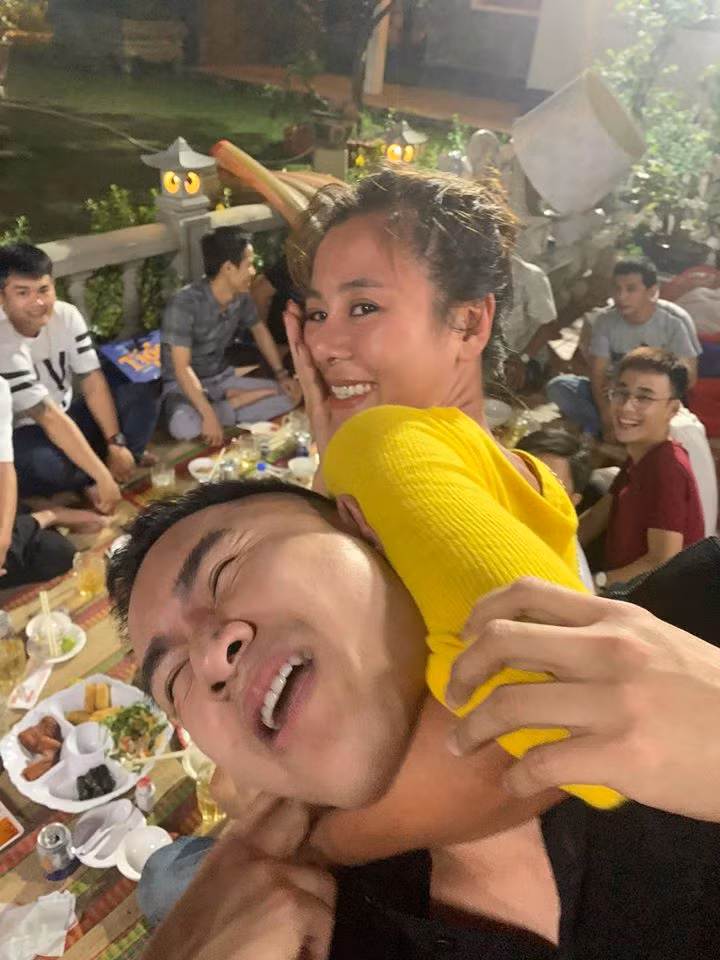 Con trai ruot Hoai Linh va 'kieu nu lang hai' Nam Thu dang bi mat hen ho?-Hinh-2