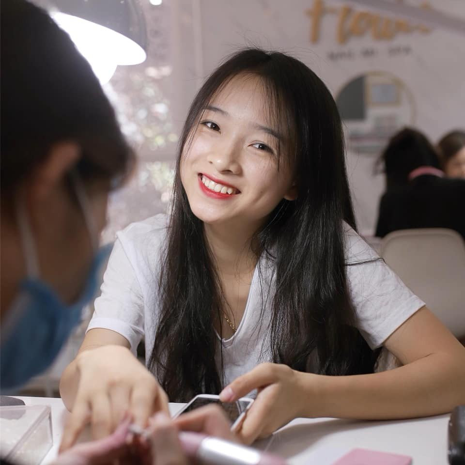 Bên cạnh đó, thời gian rảnh rỗi, 10X cũng thử sức bản thân ở lĩnh vực kinh doanh và mẫu ảnh.