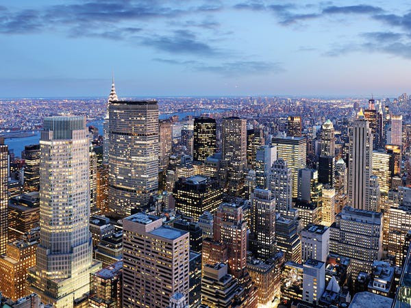 Để sống thoải mái ở New York, cư dân cần kiếm được khoảng 148.448 USD/năm. Trung bình, một người Mỹ mất khoảng 3 năm để kiếm được số tiền đó. Ảnh: Shutterstock.