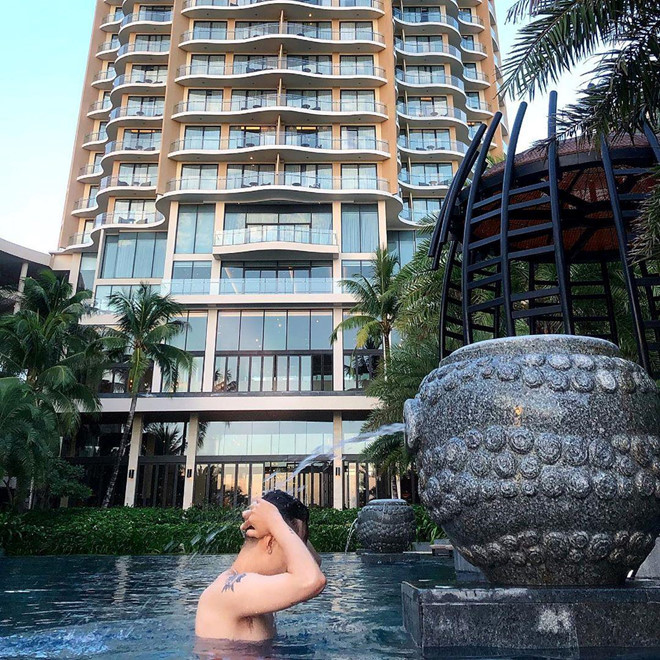 Thu choi do hieu, xe xin cua 'chong sap cuoi' con gai Minh Nhua-Hinh-7