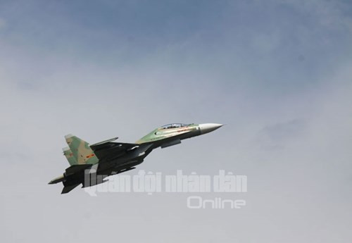 Tiêm kích Su-30MK2 hoạt động trên bầu trời Thanh Hóa.